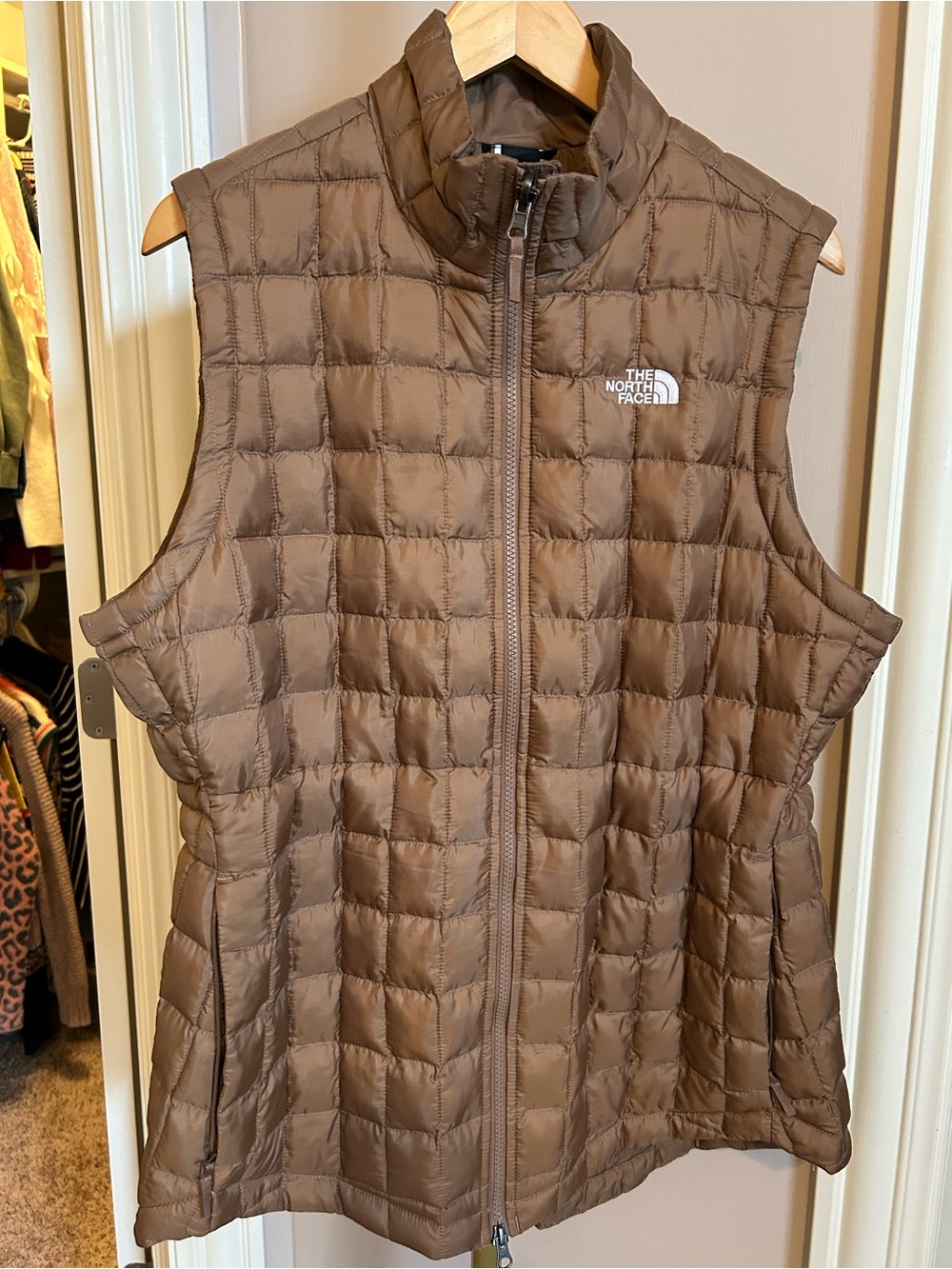 The North Face Quilted Vest(size XL)EUC